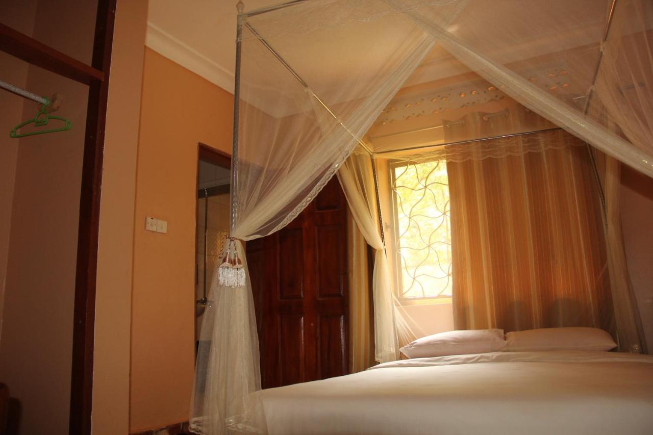Saltek Forest Cottages Masindi Exterior foto